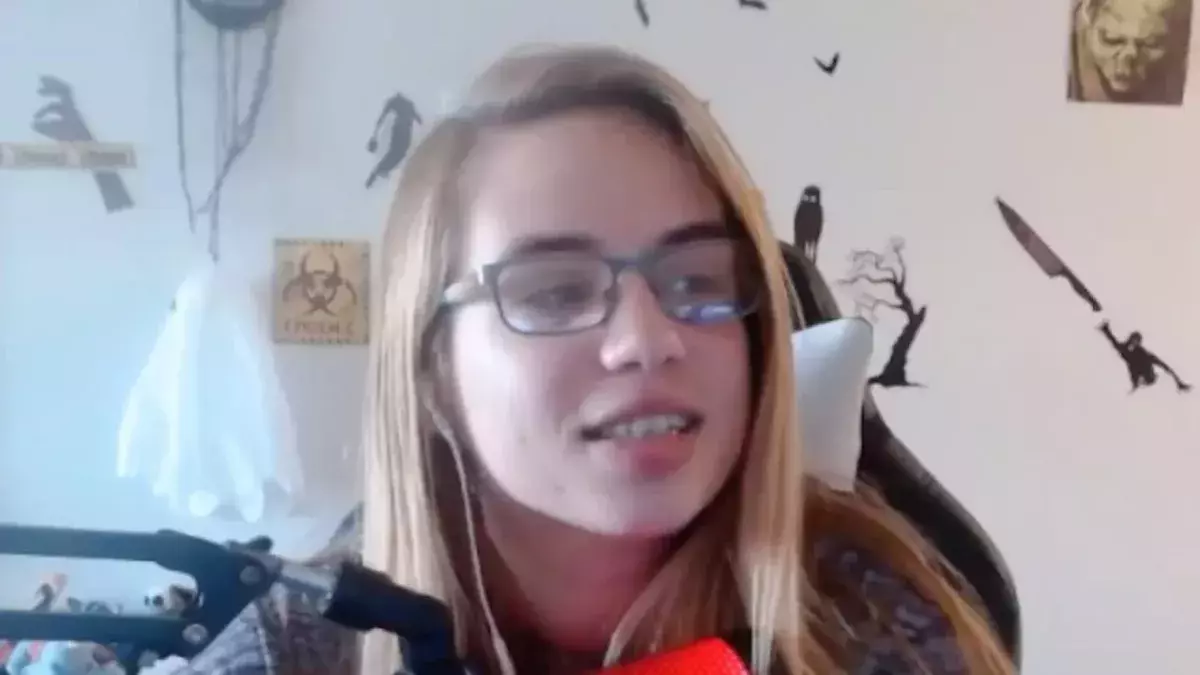 Twitch streameuse cancer MsDirtyBird