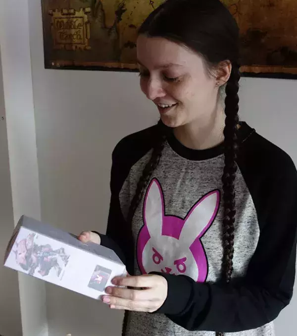 Figurine du Meka de D.Va