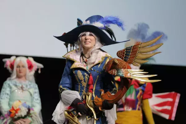 Final Fantasy 14 cosplays : notez le travail fourni sur l'arc