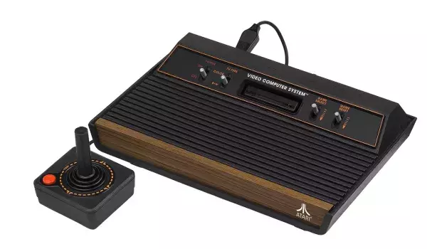 Atari 2600 (1977)                             