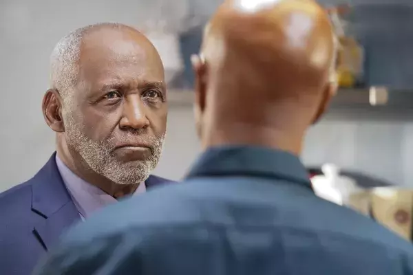 27. Richard Roundtree