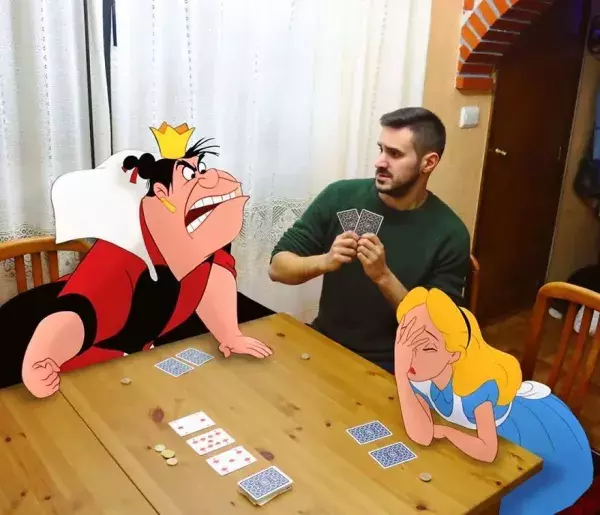 Une sacrée partie de cartes avec la Reine de Cœur et Alice (Alice au Pays des Merveilles)