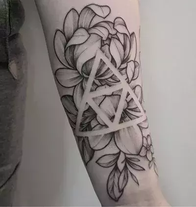 Une Triforce (sans surprise) dans un style plutôt original et minimaliste !
