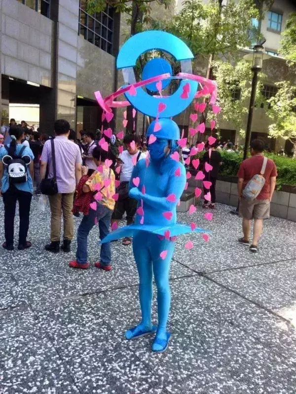 Pokestop (@pokemongolaugh)                                  
