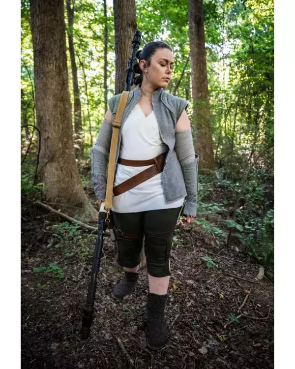 Rey par @OwlFeahersGal                                              