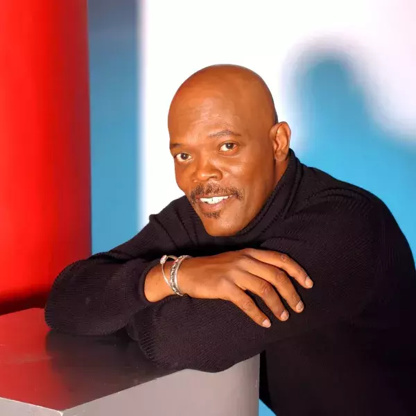 Samuel L. Jackson -  5 700 692 814 $
