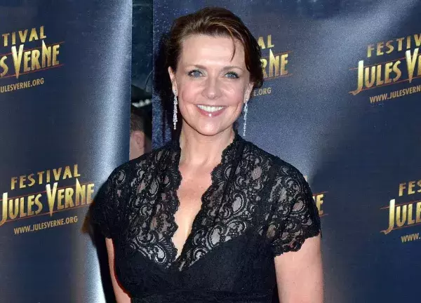 Amanda Tapping