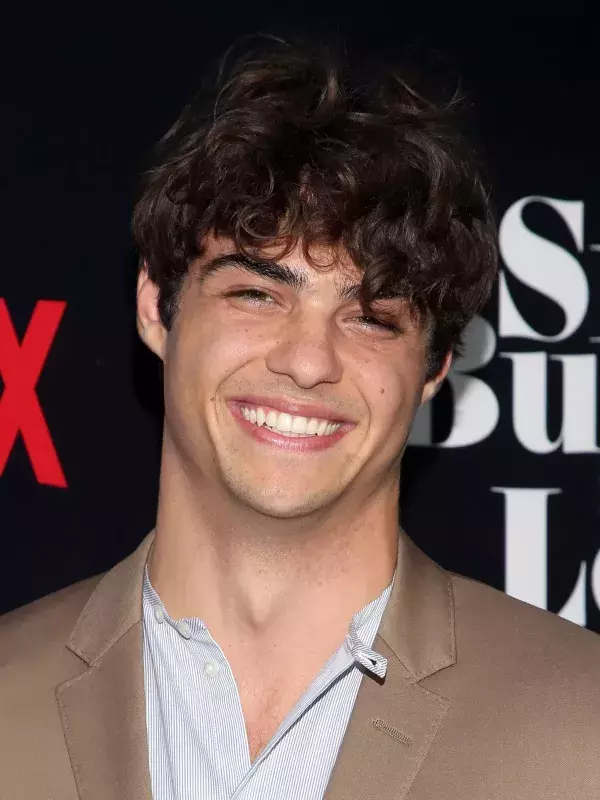 Noah Centineo                         